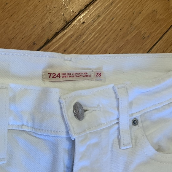 Like new Levi’s high rise straight crop! - Picture 2 of 5